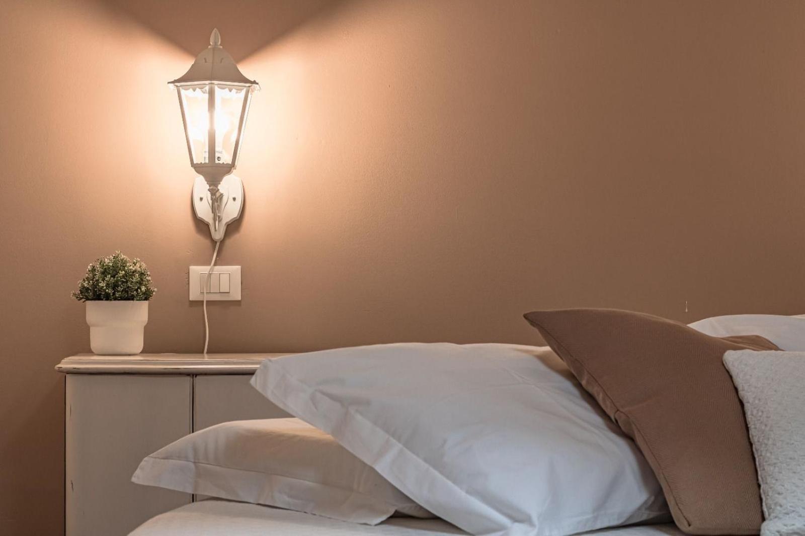 Bed and Breakfast Thea - Centro Storico Монца Экстерьер фото