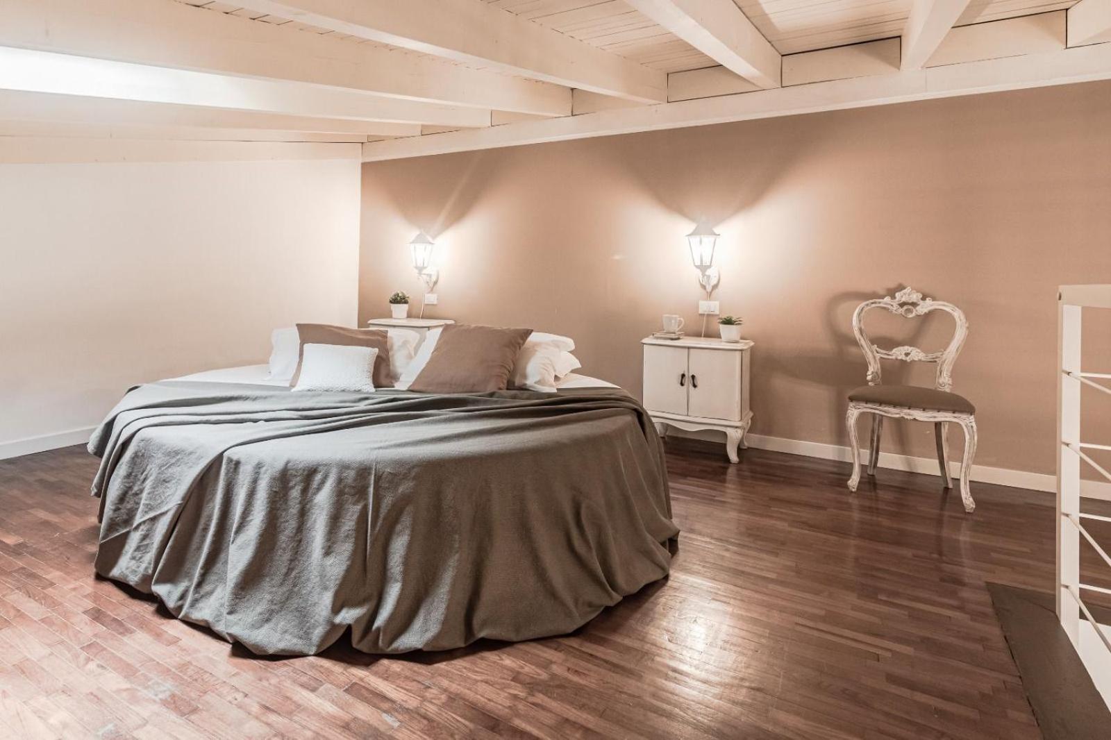 Bed and Breakfast Thea - Centro Storico Монца Экстерьер фото